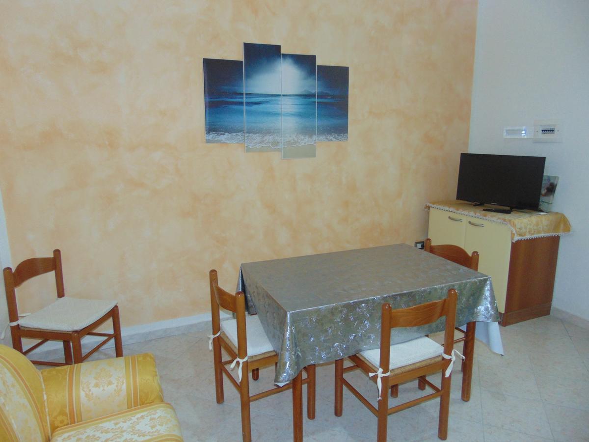 Appartamenti Budoni Bagian luar foto